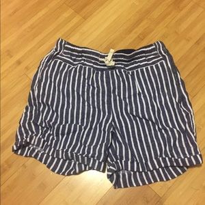 blue & white striped shorts!!